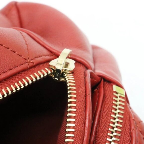 Chanel Quilted Lambskin Red Waist Bag Fanny Pack Gold Hardware 28373806 - Picture 4 of 16